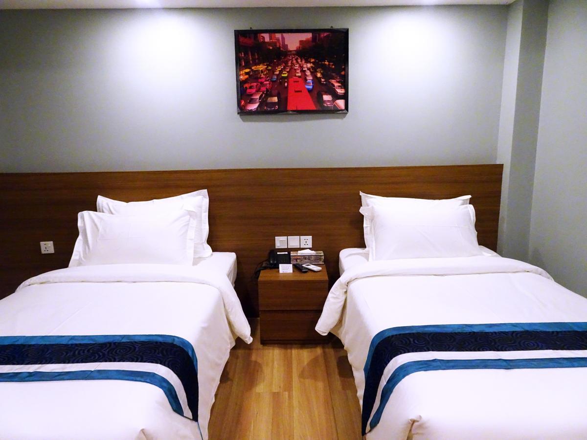 Hotel Azure Yangon
